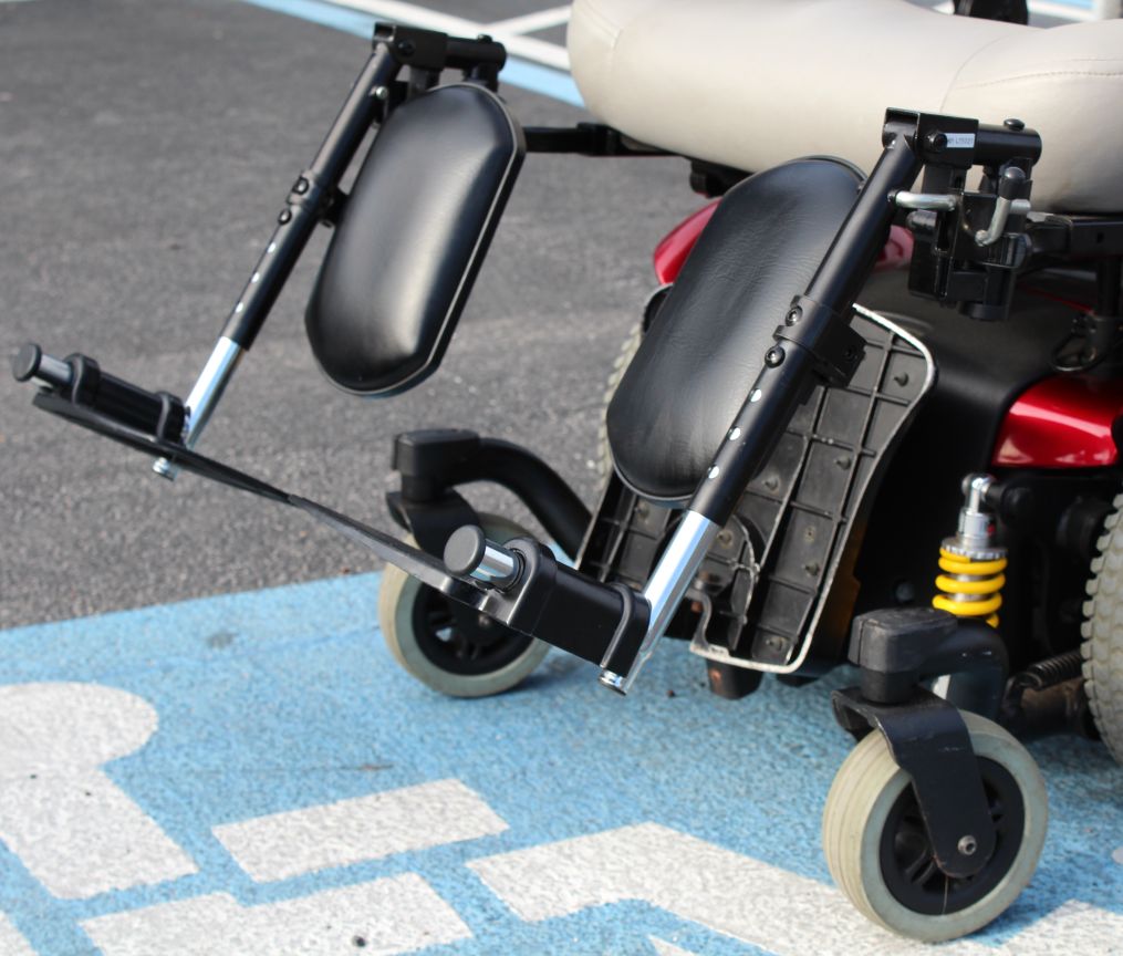 Pride Jazzy Elevating Leg Rests ELR Set