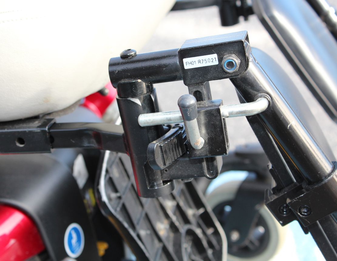 Pride Jazzy Elevating Leg Rests ELR Set