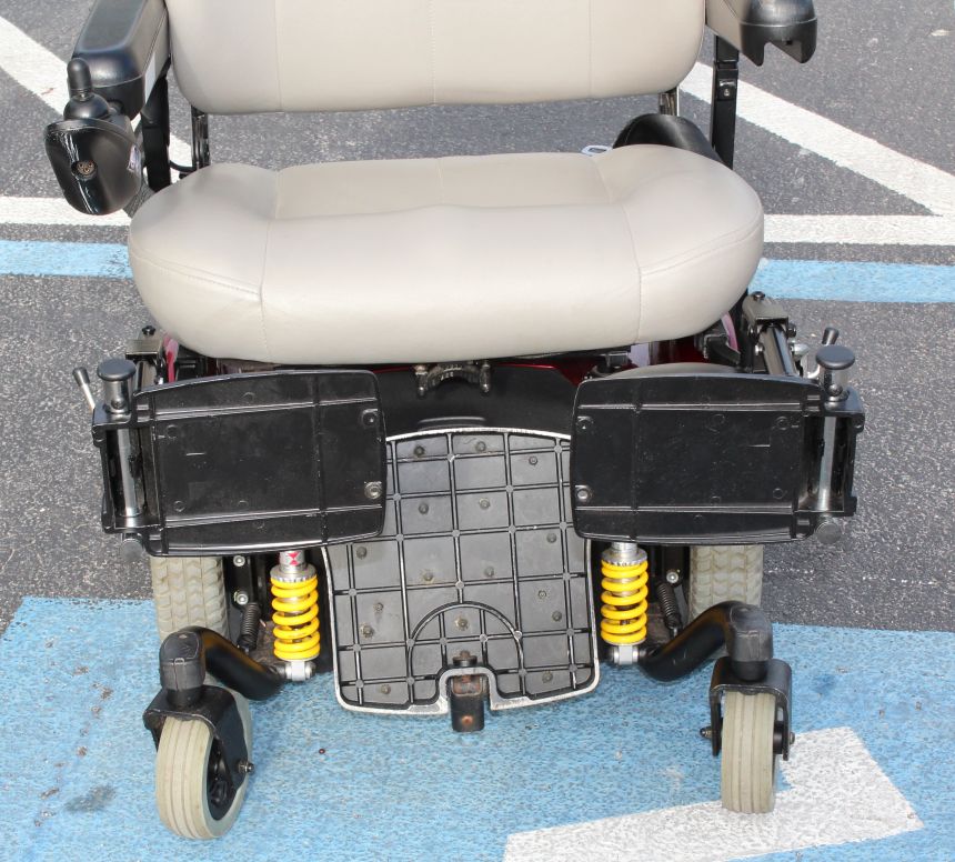 Pride Jazzy Elevating Leg Rests ELR Set