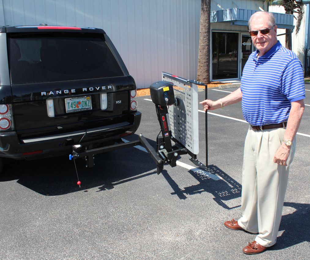 Freedom Mobility CGM350S Fully Automatic Scooter and Powerchair Auto Lift