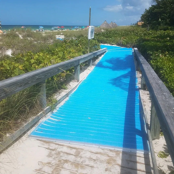 Tapis de plage en rouleau non tissé 100 % polyester recyclé ACCESSMAT par Access Rec