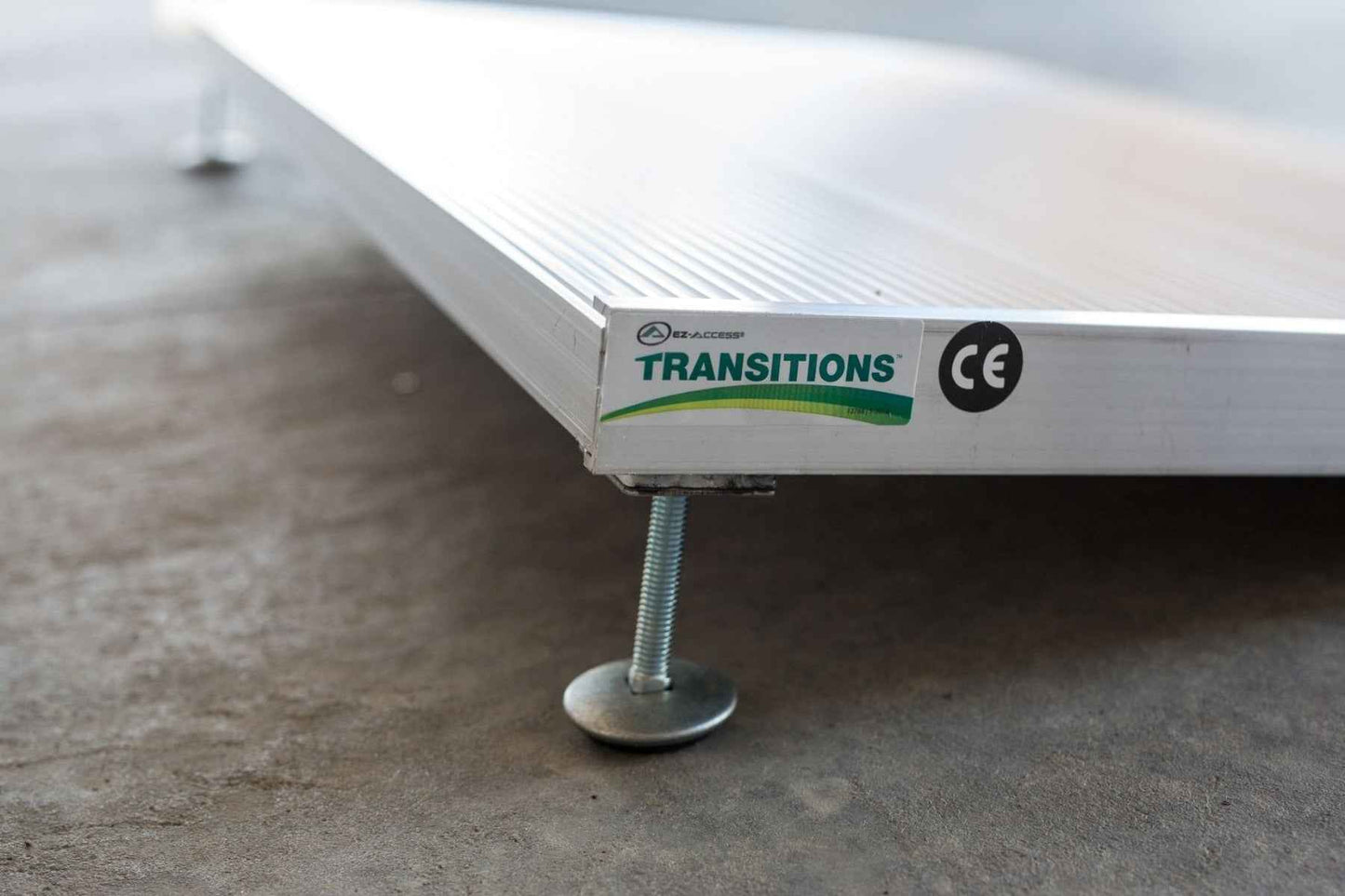 TRANSITIONS Angled Entry Ramp by EZ-ACCESS- Open Box