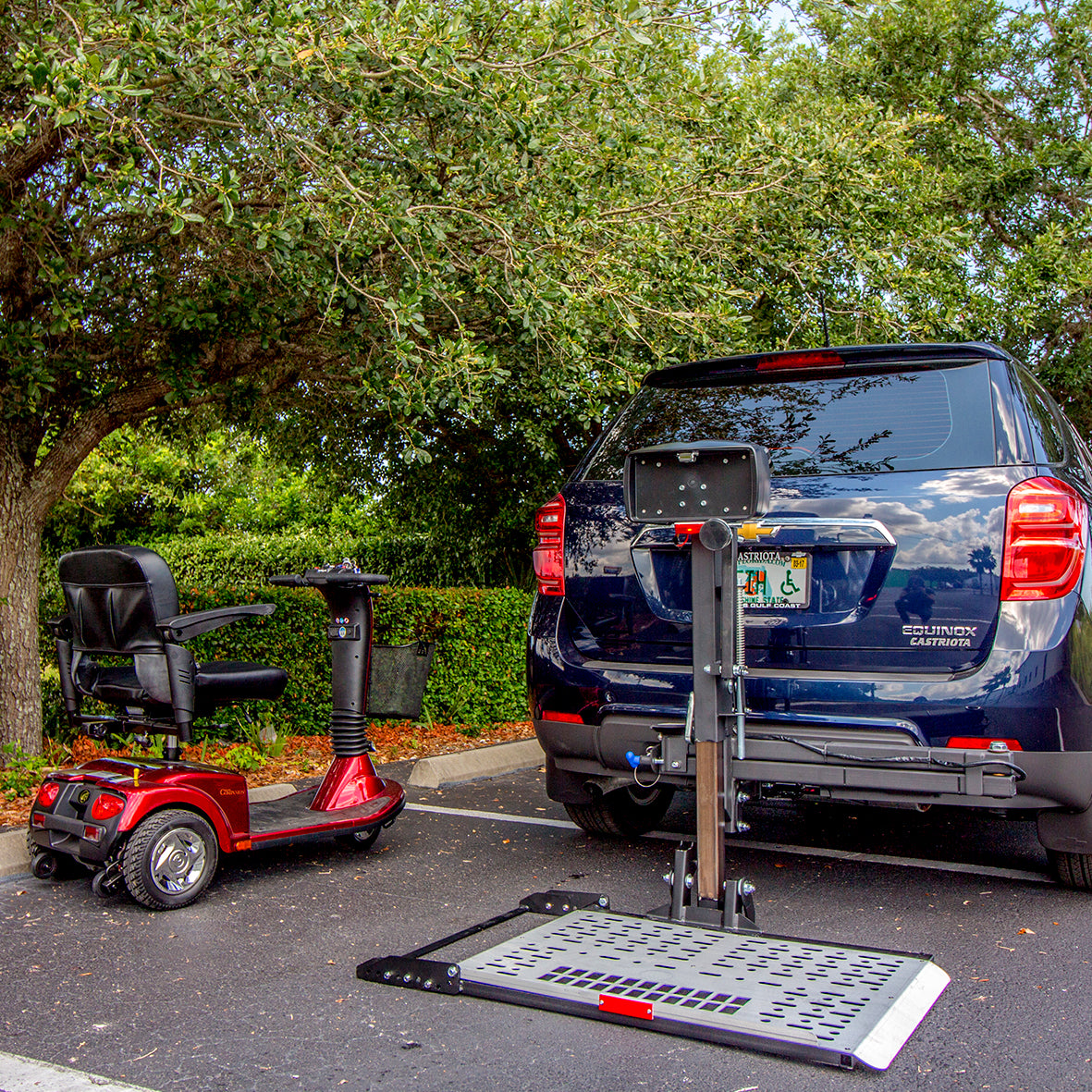 Freedom Mobility CGM350S Fully Automatic Scooter and Powerchair Auto Lift