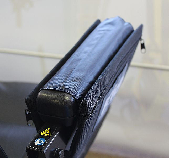 Sacoche double Pride Mobility pour scooters, fauteuils électriques et plus encore !