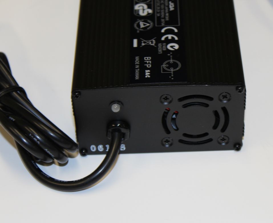 Shoprider 5 AH Off-Board Batteries Charger