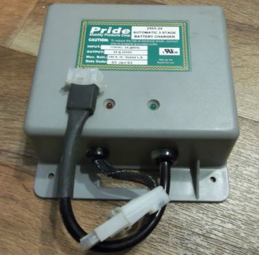 Chargeur de batterie embarqué 5 AH