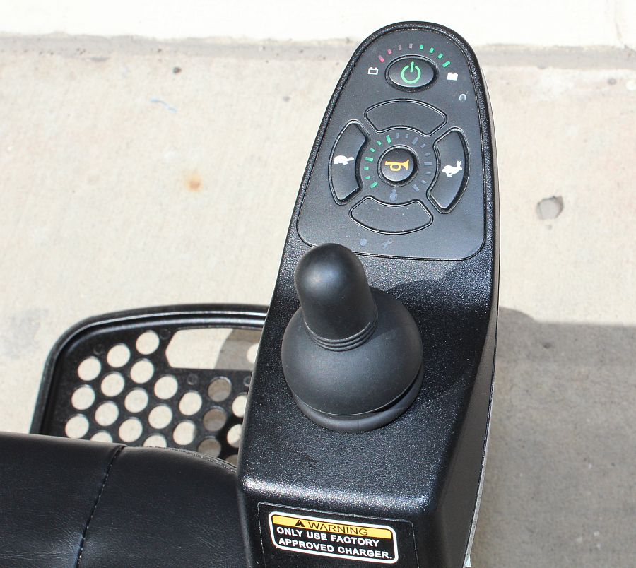 SHOPRIDER Streamer Sport Rear-Wheel Drive Power Wheelchair