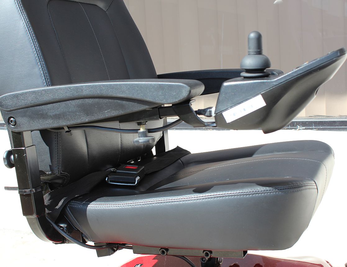 SHOPRIDER Streamer Sport Rear-Wheel Drive Power Wheelchair