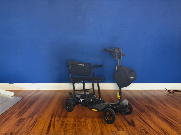 Scooter de voyage pliable super portable à 4 roues Pride SC15, modèle d'exposition en boîte ouverte