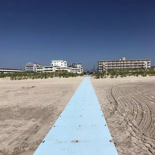 Tapis de plage d'accessibilité AccessDeck USA par Access Rec Ground
