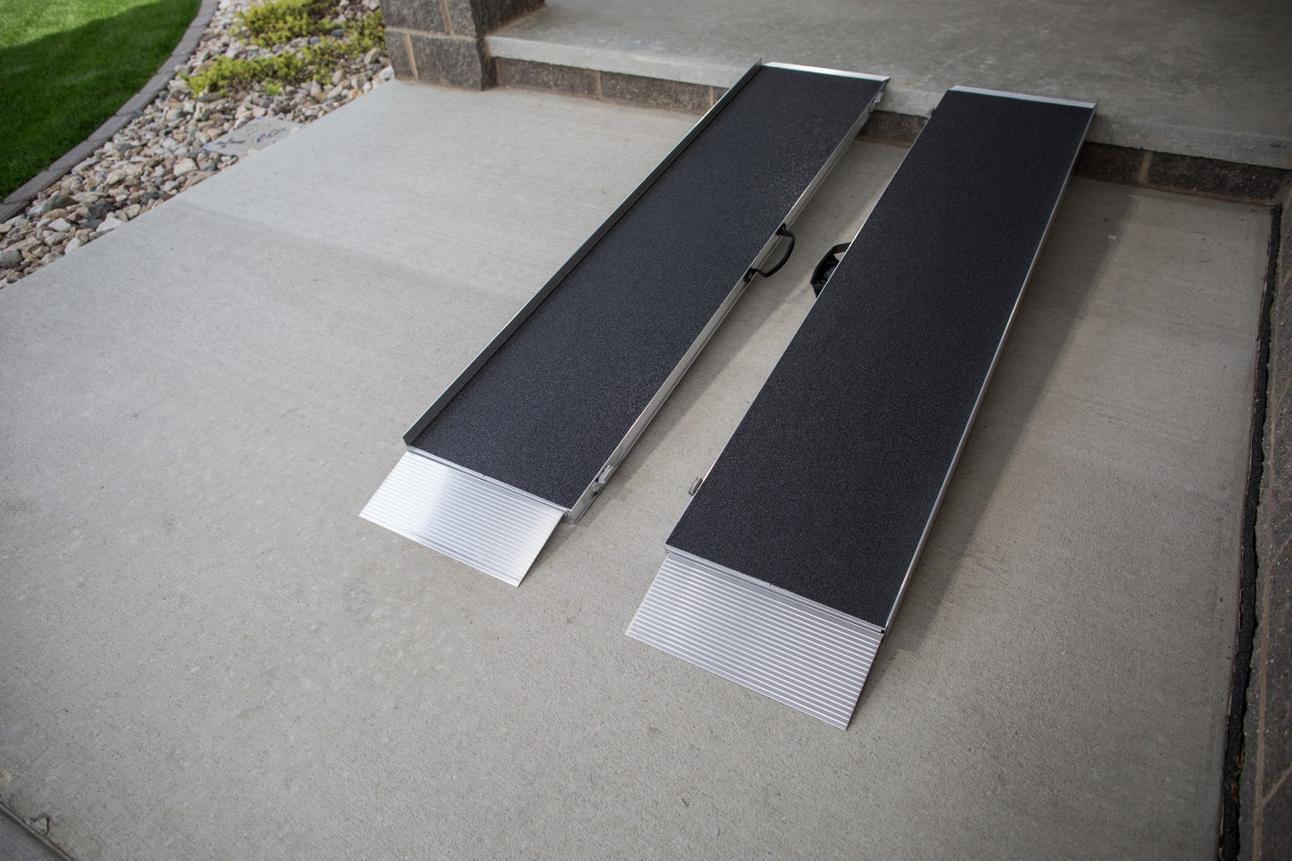 SUITCASE® Singlefold AS Ramp by EZ-ACCESS®