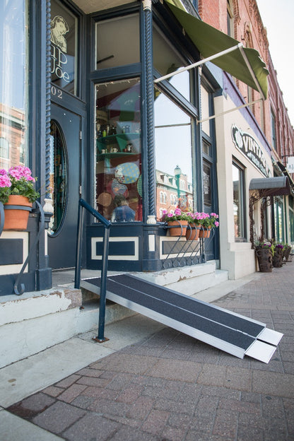 SUITCASE® Singlefold AS Ramp by EZ-ACCESS®
