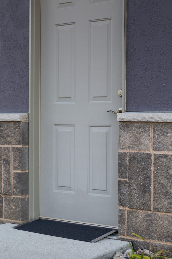 TRANSITIONS® Angled Entry Plate by EZ-ACCESS®